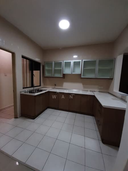 Condominium for Rent at Royal Domain Sri Putramas 2 - Nur Amirah Wan - Kitchen - PropertyGuru.com.my