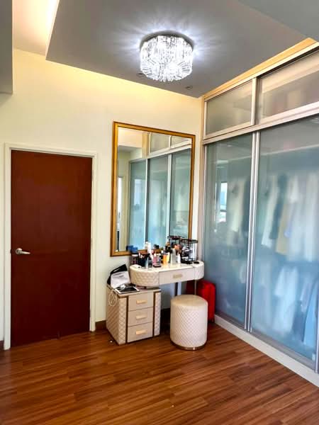 Condominium for Sale at KM1 West - Mak Oliver - Bedroom - PropertyGuru.com.my