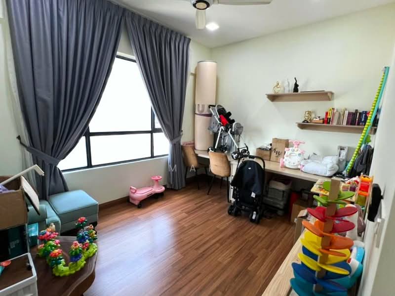 Condominium for Sale at KM1 West - Mak Oliver - Living Room - PropertyGuru.com.my