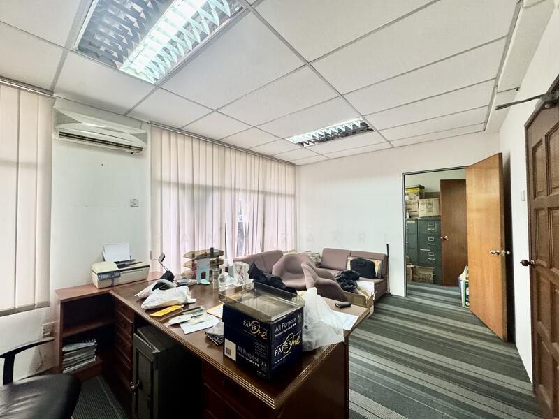Office for Rent in Taman Melawati (Hulu Kelang) - Zana Zakri - Director room - PropertyGuru.com.my