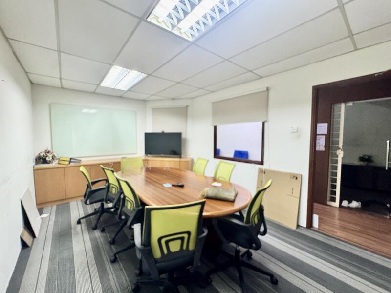 Office for Rent in Taman Melawati (Hulu Kelang) - Zana Zakri - Meeting room - PropertyGuru.com.my