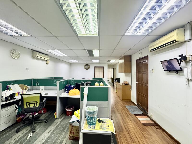 Office for Rent in Taman Melawati (Hulu Kelang) - Zana Zakri - Workstation - PropertyGuru.com.my