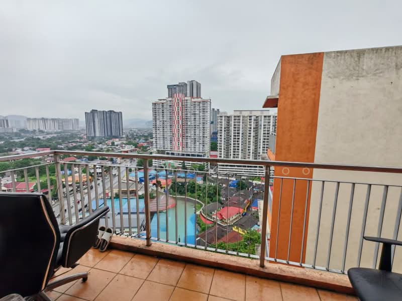 Kediaman Servis untuk Dijual di Diamond Regency - Kingston Choo - Balcony - PropertyGuru.com.my