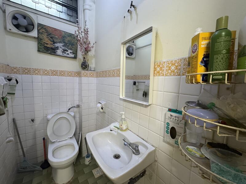 Ground floor Bathroom