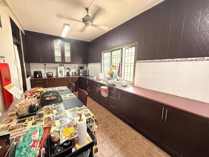 2-storey Terraced House for Sale in Taman Desa Tebrau (Tebrau) - Chia Shien Lim - Kitchen - PropertyGuru.com.my