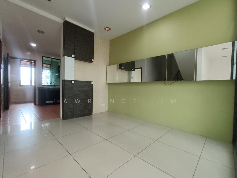 3-storey Terraced House for Sale in Taman Laksamana Cheng Ho (Melaka City) - Lawrance Lim - Kitchen - PropertyGuru.com.my