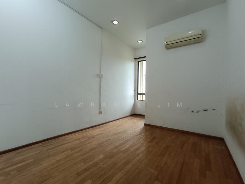 3-storey Terraced House for Sale in Taman Laksamana Cheng Ho (Melaka City) - Lawrance Lim - Interior - PropertyGuru.com.my