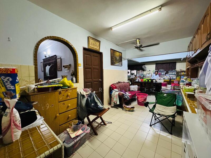 For Sale - Seksyen 4