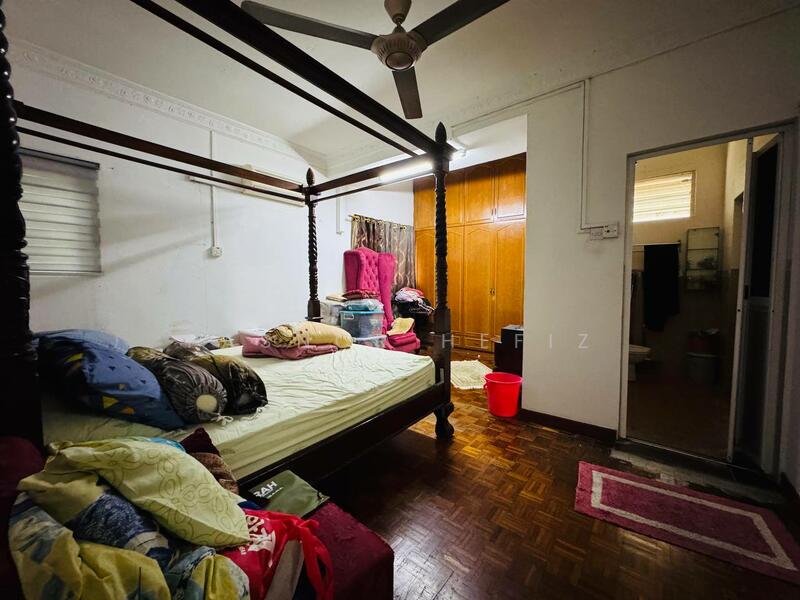 For Sale - Seksyen 4