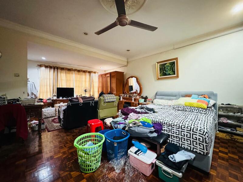 For Sale - Seksyen 4