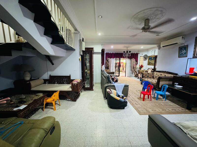 For Sale - Seksyen 4