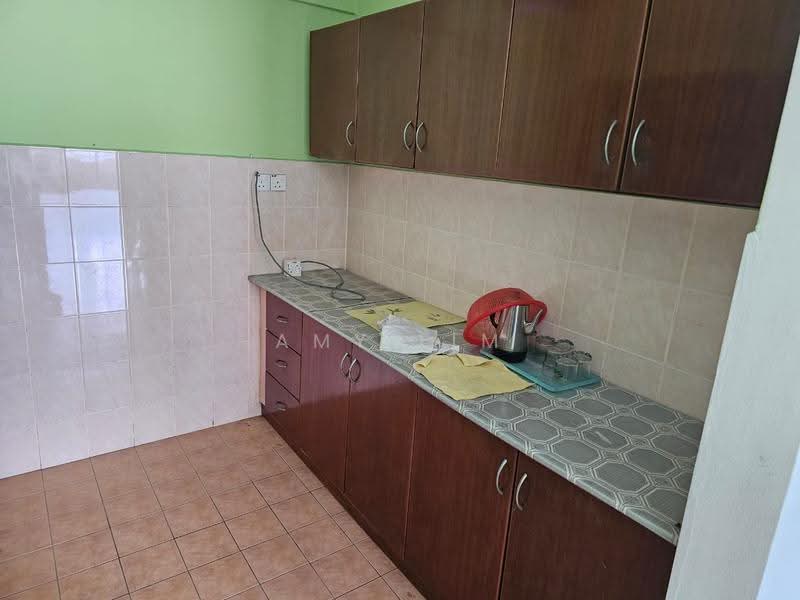 Apartment for Sale at Pangsapuri Seri Pinang - Amy Lim - Kitchen - PropertyGuru.com.my