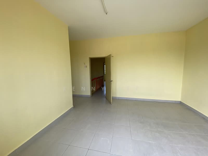 2-storey Terraced House for Sale in Bandar Seri Putra (Bangi) - Kenny Lee - Interior - PropertyGuru.com.my