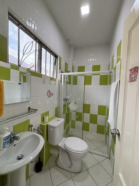 Semi-Detached House for Sale in Bandar Seri Botani (Simpang Pulai) - Esther Lim - Bathroom - PropertyGuru.com.my