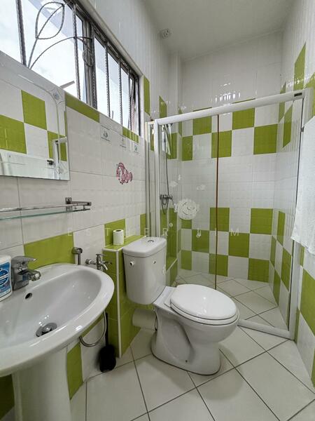 Semi-Detached House for Sale in Bandar Seri Botani (Simpang Pulai) - Esther Lim - Bathroom - PropertyGuru.com.my