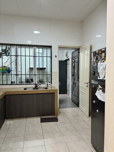 Semi-Detached House for Sale in Bandar Seri Botani (Simpang Pulai) - Esther Lim - Kitchen - PropertyGuru.com.my