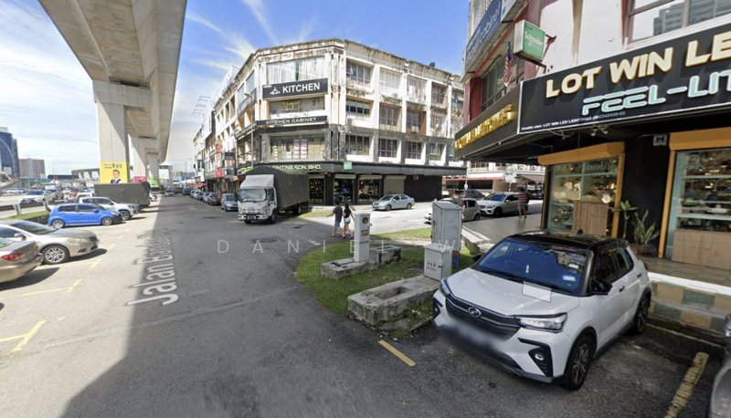 For Rent - Taman Perindustrian Puchong