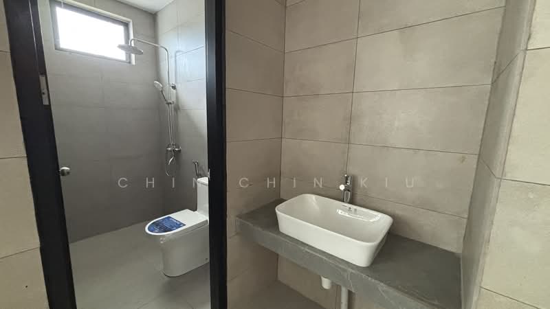 Rumah Teres 2 Tingkat untuk Dijual di Miri (Sarawak) - Chin Chin Kiu - Bathroom - PropertyGuru.com.my