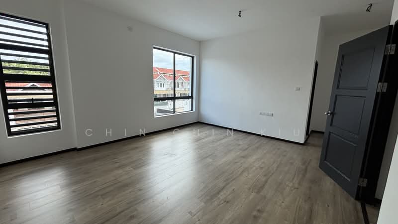 Rumah Teres 2 Tingkat untuk Dijual di Miri (Sarawak) - Chin Chin Kiu - Bedroom - PropertyGuru.com.my