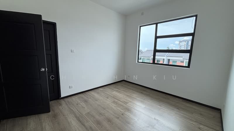 Rumah Teres 2 Tingkat untuk Dijual di Miri (Sarawak) - Chin Chin Kiu - Bedroom - PropertyGuru.com.my