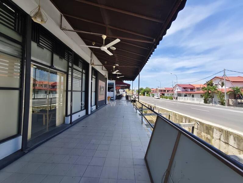 frontage main road
