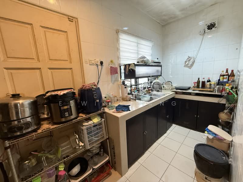 3-storey Terraced House for Sale in Taman Esplanad (Bukit Jalil) - Edwin Chang - Kitchen - PropertyGuru.com.my