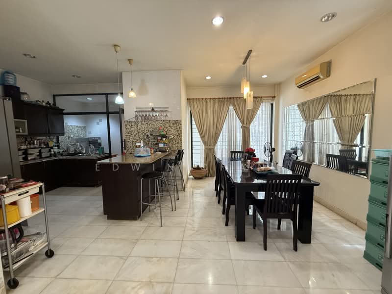3-storey Terraced House for Sale in Taman Esplanad (Bukit Jalil) - Edwin Chang - Kitchen - PropertyGuru.com.my