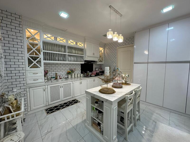 Rumah Banglo untuk Dijual di Bandar Baru Selayang (Selayang) - Firdaus Dauz - Kitchen - PropertyGuru.com.my