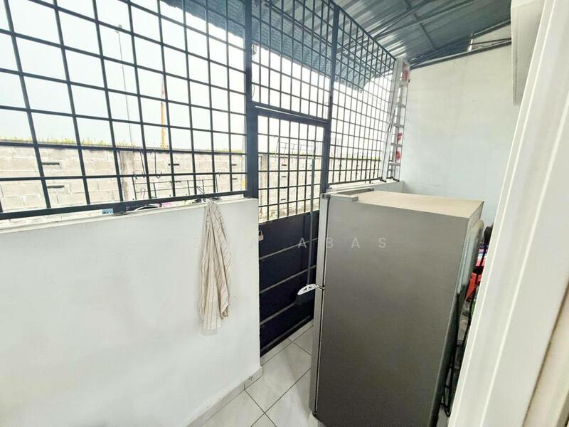 Kitchen Back