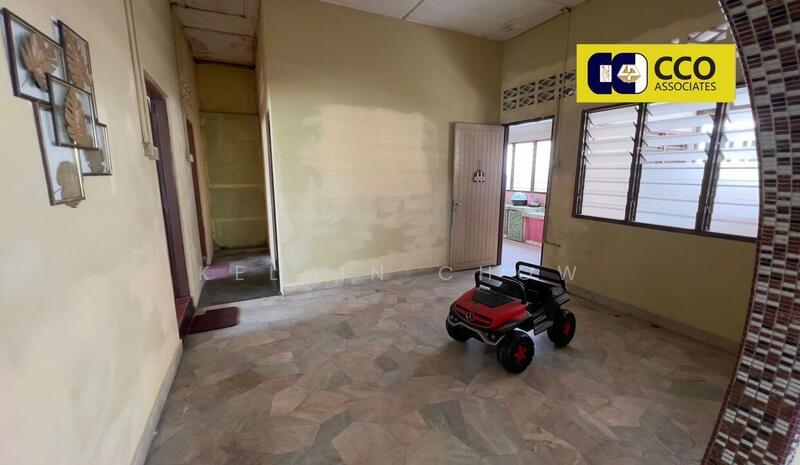 For Sale - Ipoh Garden Kampung Simee Single Storey Bungalow Corner House