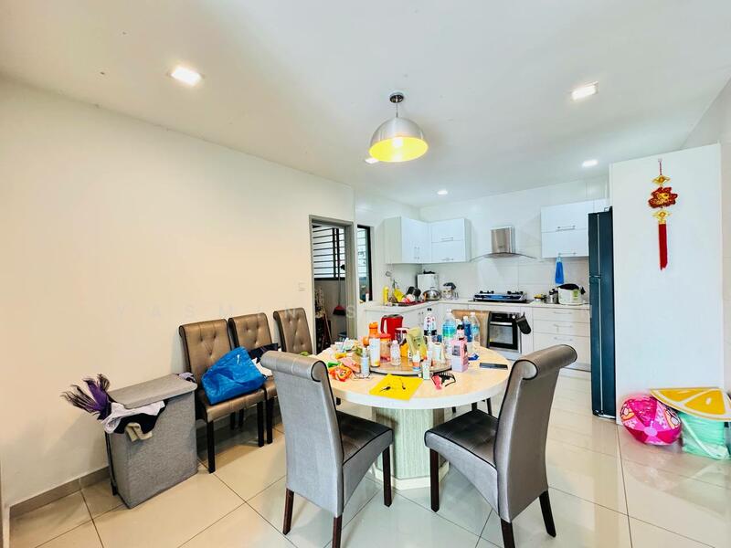 For Sale - T-Parkland
