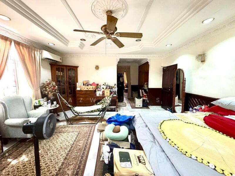 Bed Room