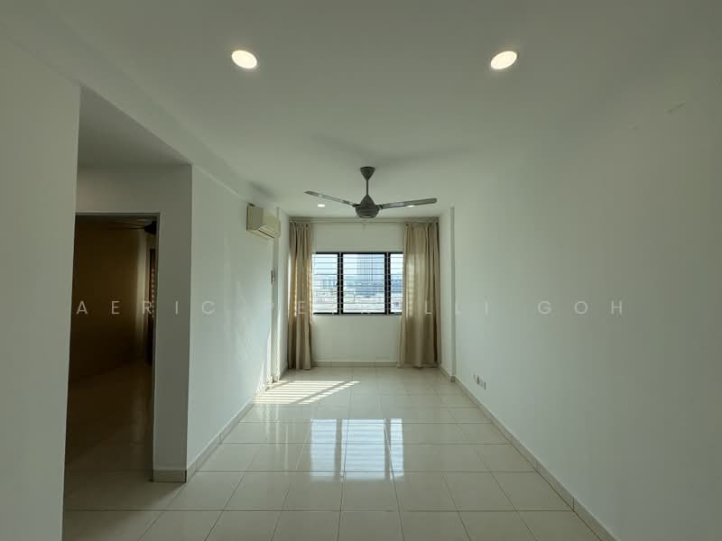 Apartment for Sale at Suria Ixora - Aeric Petrelli Goh - Living Room - PropertyGuru.com.my