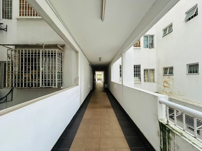 Condominium for Sale at Kristal Heights - Zuraina Rajudin - Corridor - PropertyGuru.com.my