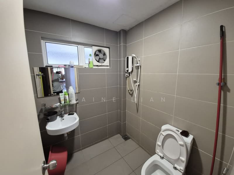 Pangsapuri untuk Dijual di Seri Puri - Elaine Lian - Bathroom - PropertyGuru.com.my