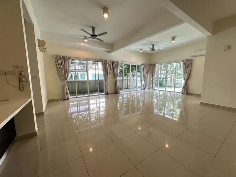 3-storey Terraced House for Sale in Duta Tropika (Batu) - Charisse Ng - Living Room - PropertyGuru.com.my