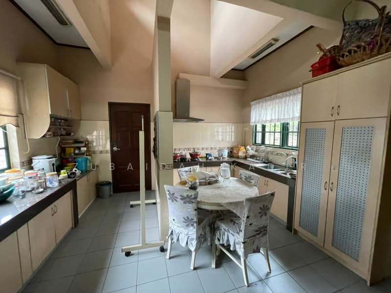 Bungalow for Sale in Shah Alam (Selangor) - Zubaidah Kadir - Kitchen - PropertyGuru.com.my