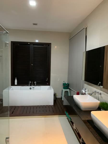 Bungalow House untuk Dijual di Bukit Rimau (Shah Alam) - J J - Bathroom - PropertyGuru.com.my