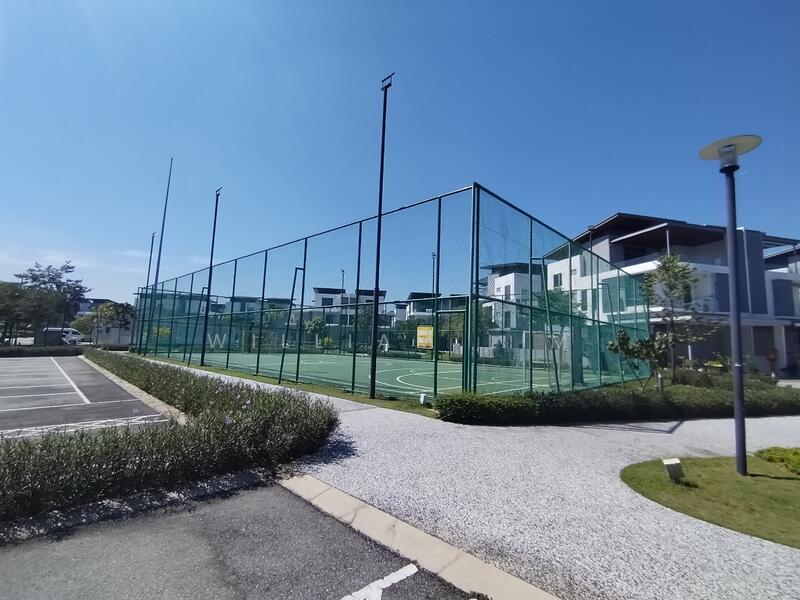 Basketball & Futsal Court