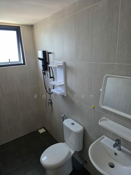 Servis Apartment untuk Disewa di MKH Boulevard II - Rony Yeo - Bathroom - PropertyGuru.com.my