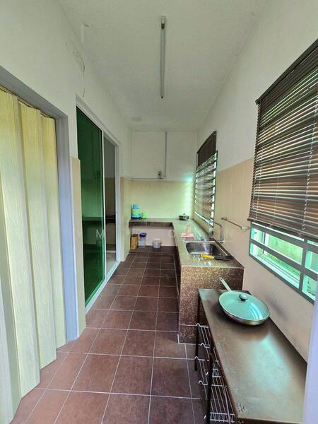 Wet Kitchen