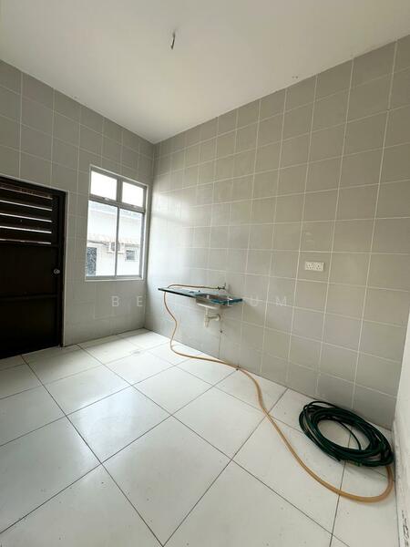 Terraced House for Sale in Johor Bahru (Johor) - Bell Lum - Kitchen - PropertyGuru.com.my