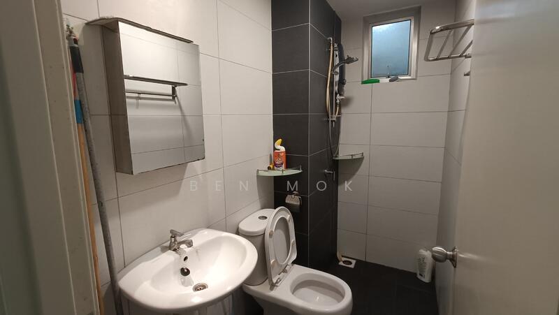 Condominium for Sale at Residensi Rampai (The Parc Tower) - Ben Mok - Bathroom - PropertyGuru.com.my