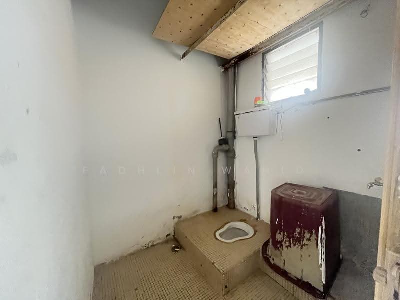 Rumah Flat untuk Disewa di SS 13 Flat - Fadhlin Wahid - Bathroom - PropertyGuru.com.my