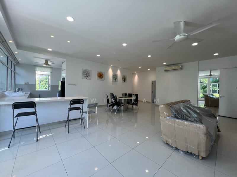 Kondominium untuk Disewa di Ferringhi Residence - Lewis Kam - Living Room - PropertyGuru.com.my