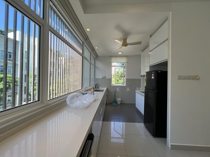 Kondominium untuk Disewa di Ferringhi Residence - Lewis Kam - Kitchen - PropertyGuru.com.my