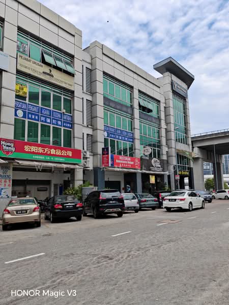 Shop / Office for Sale in Bandar Puteri Puchong (Puchong) - William Looi - Exterior - PropertyGuru.com.my