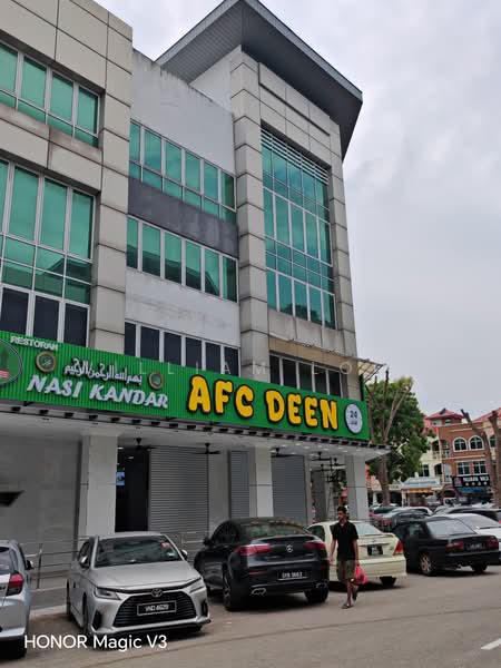 Shop / Office for Sale in Bandar Puteri Puchong (Puchong) - William Looi - Exterior - PropertyGuru.com.my
