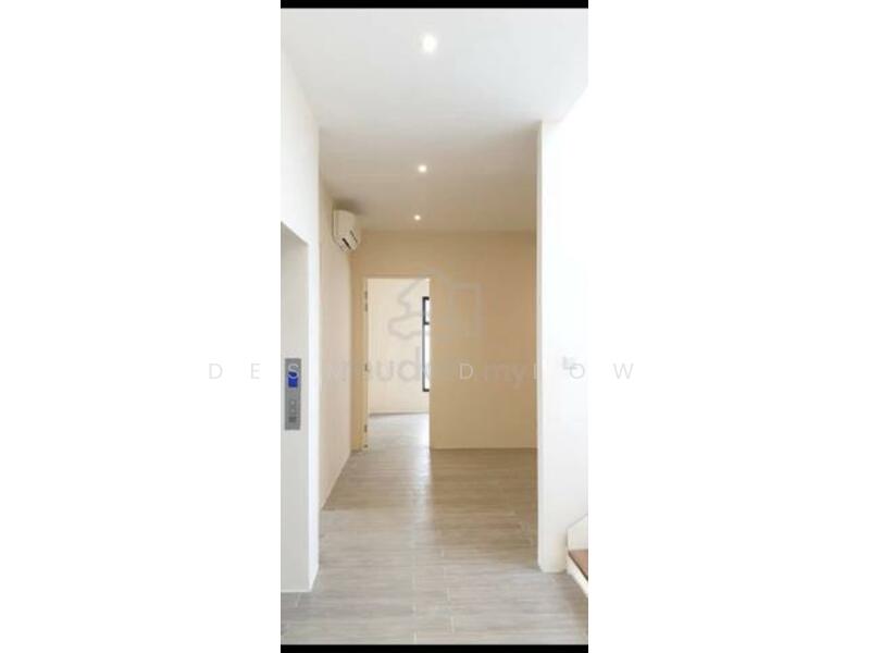 Corridor