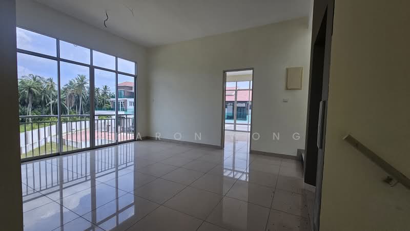 Bungalow House untuk Dijual di Taman Lembah Indah (Simpang Ampat) - Sharon Wong - Living Room - PropertyGuru.com.my
